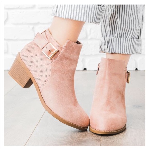 😍 2 colors Pinhole Buckle Ankle Booties - Picture 2 of 3